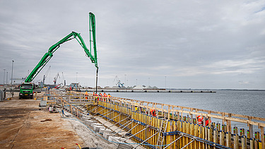 Byggeri af LINDØ Port