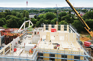 Byggeri af universitet i Witten-Herdecke, Tyskland