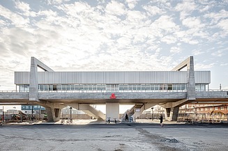 Orientkaj station